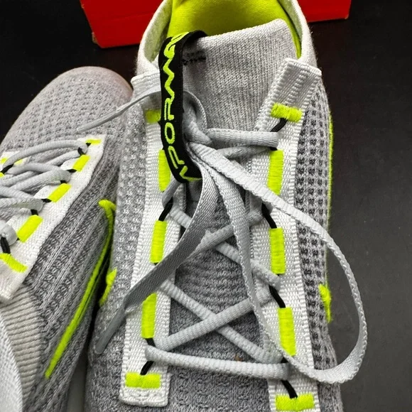 Nike Air VaporMax Gray White Volt Youth Shoes Sneakers Size 6.5 With Box - Picture 8 of 16